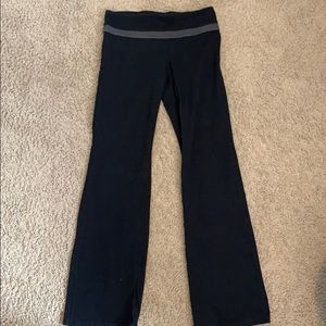 Gap fit flare yoga pants black size medium